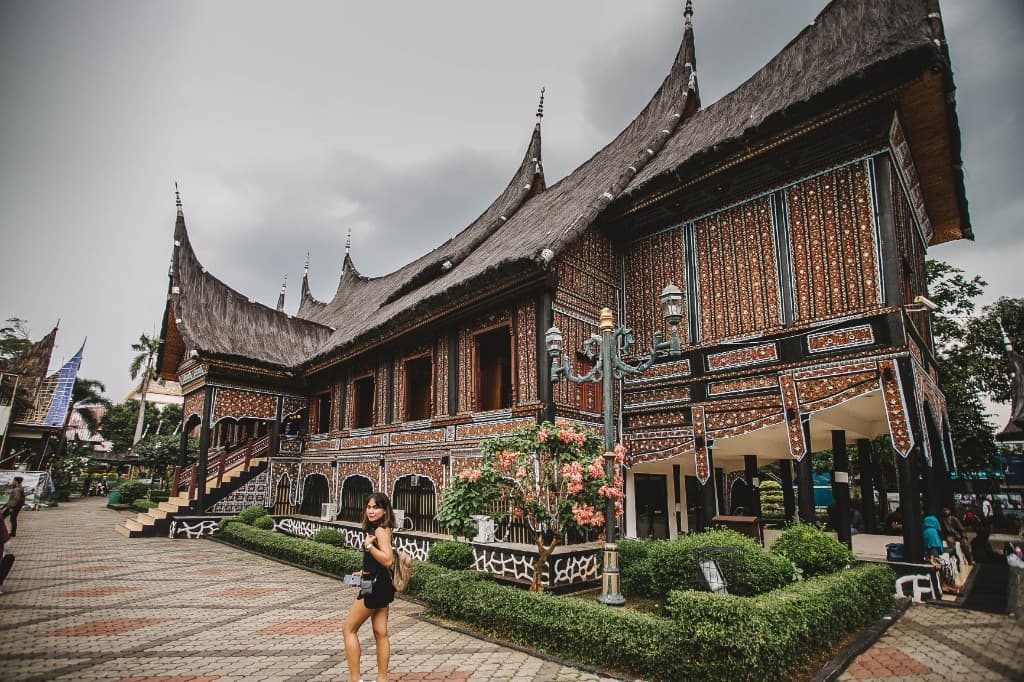 Indonesia Tourist Visa Assistance - Curatrix Private Limited
